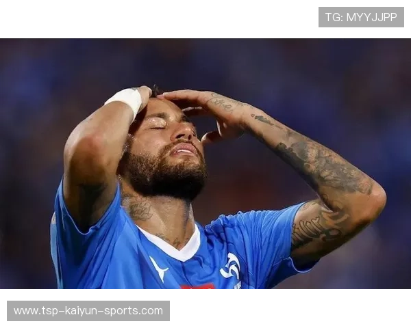 内马尔灵性分球找到无人盯防点：场上直觉与创造力的商业魅力